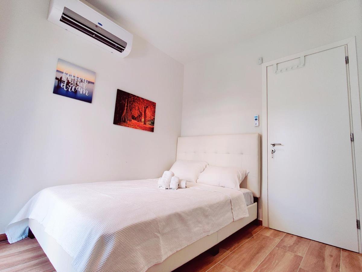 Wsd Luxury Bright 2Bd Apt With Sea View Balcony Атина Екстериор снимка